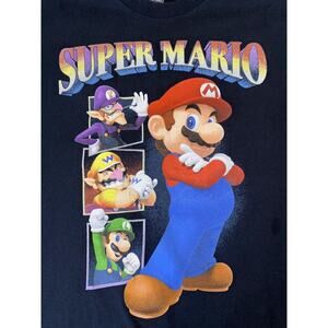 Nintendo Super Mario Cartoon Mens Graphic Tshirt Size Large Black Tee Shirt